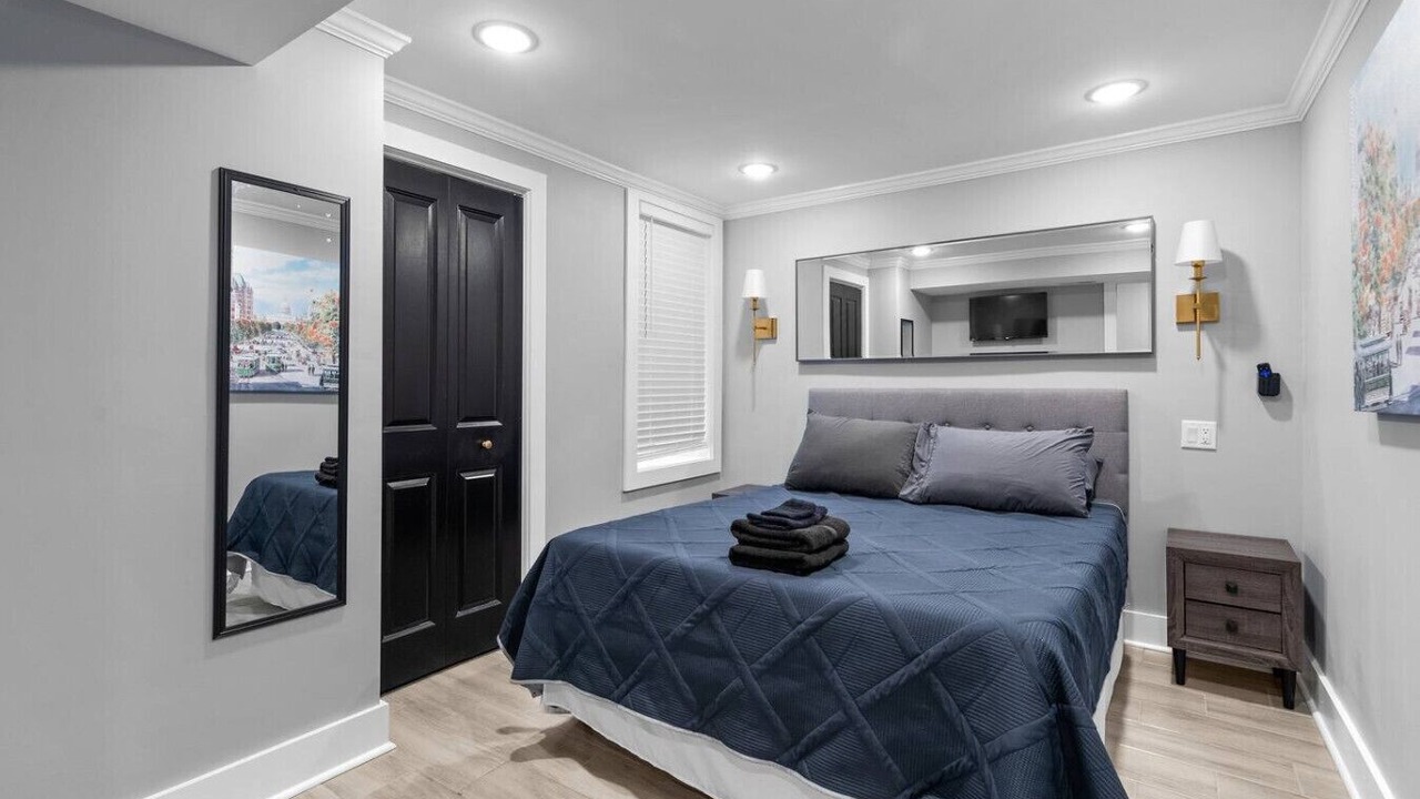 Photo of Bedroom in Truxton Circle