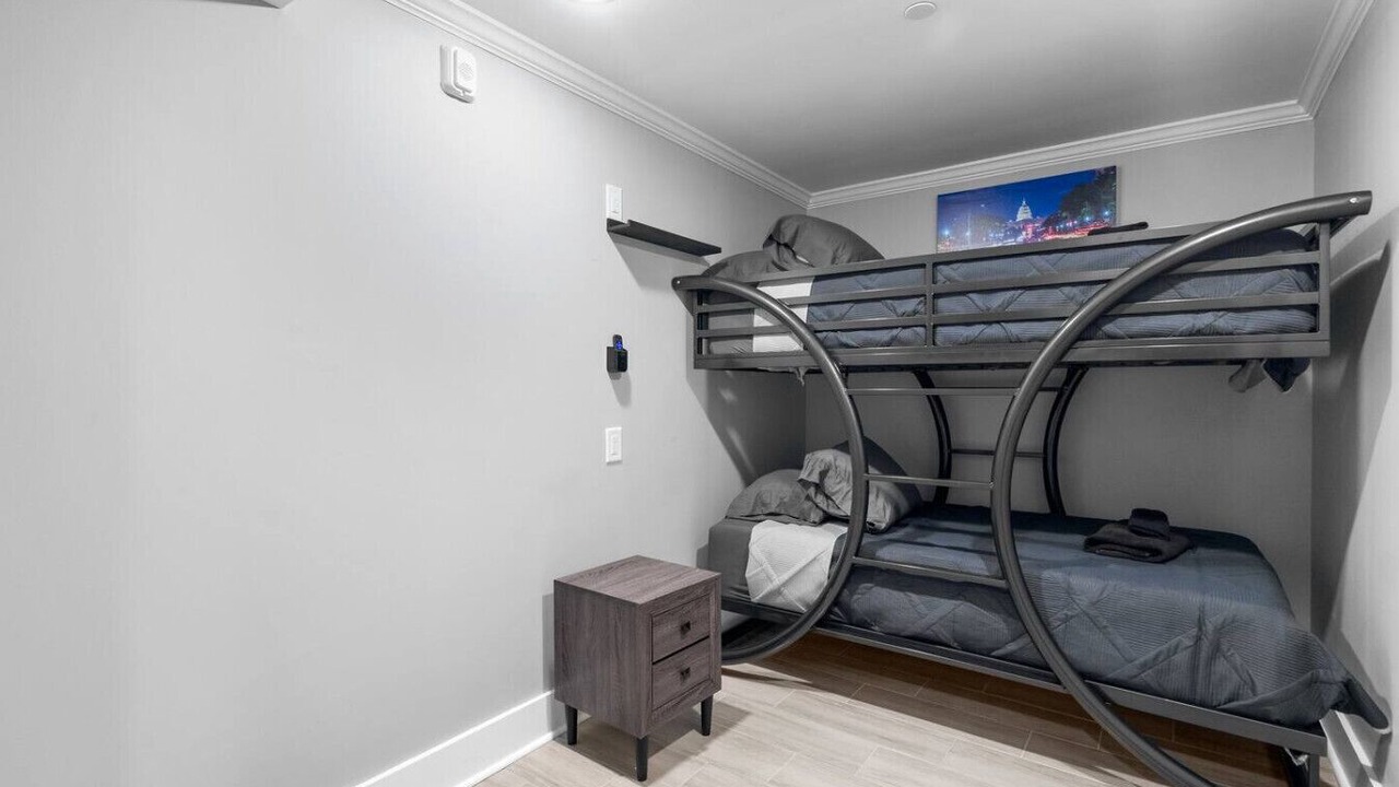 Photo of Bedroom in Truxton Circle