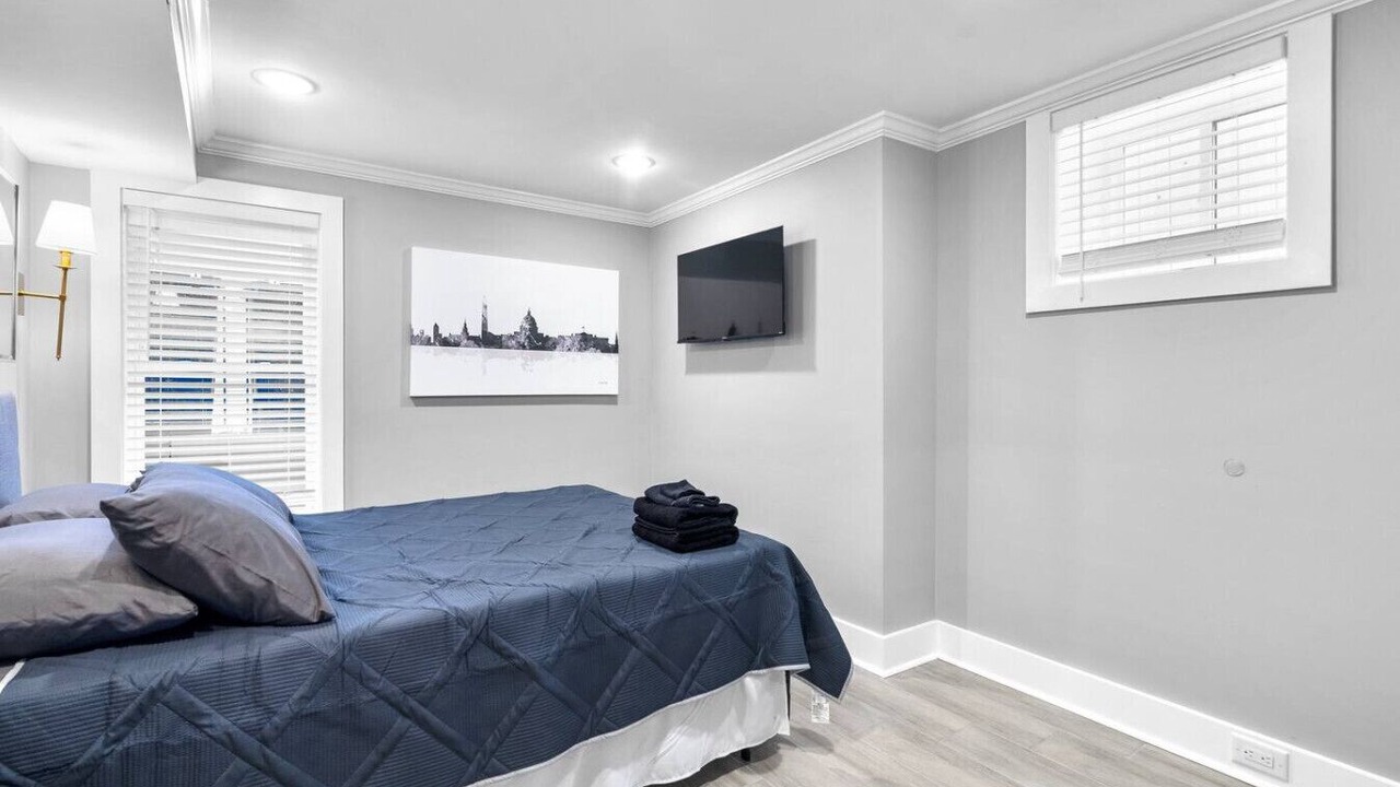 Photo of Bedroom in Truxton Circle