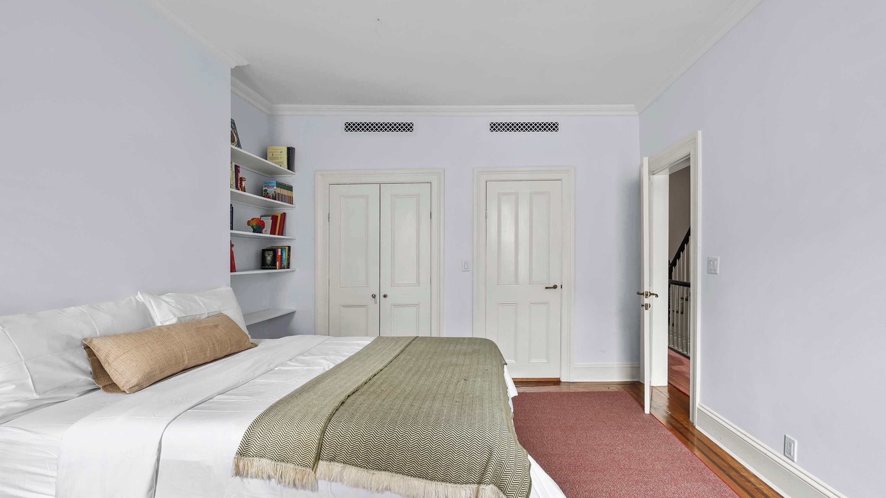 Photo of Bedroom in Cobble Hill