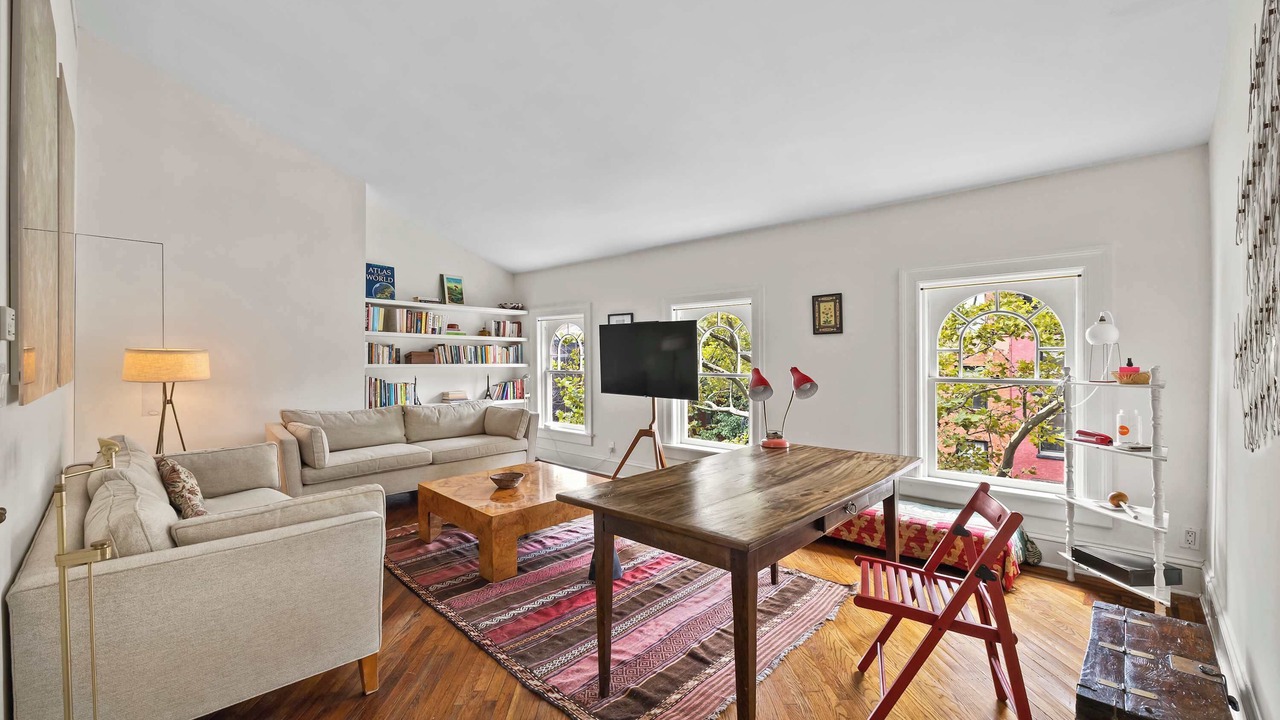 Photo of Livingroom in Cobble Hill