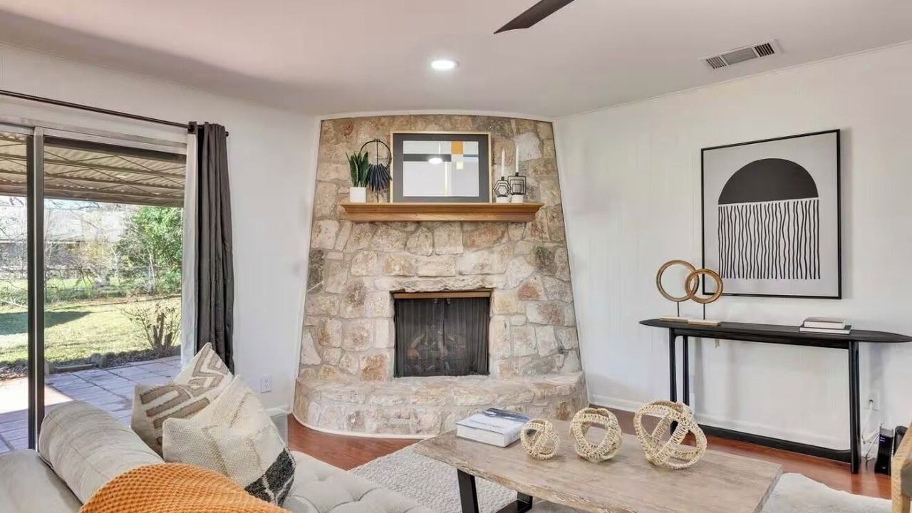 Photo of Livingroom in Egger Acres