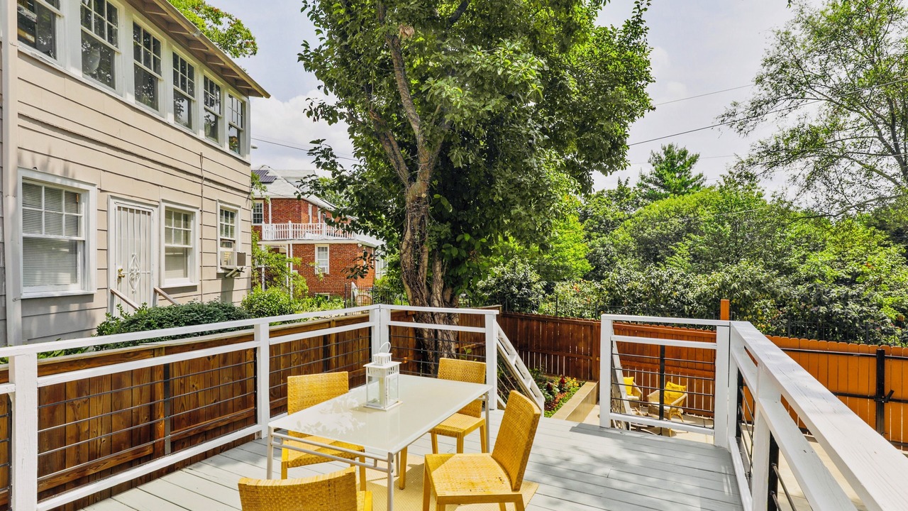 Photo of Outdoor in Takoma