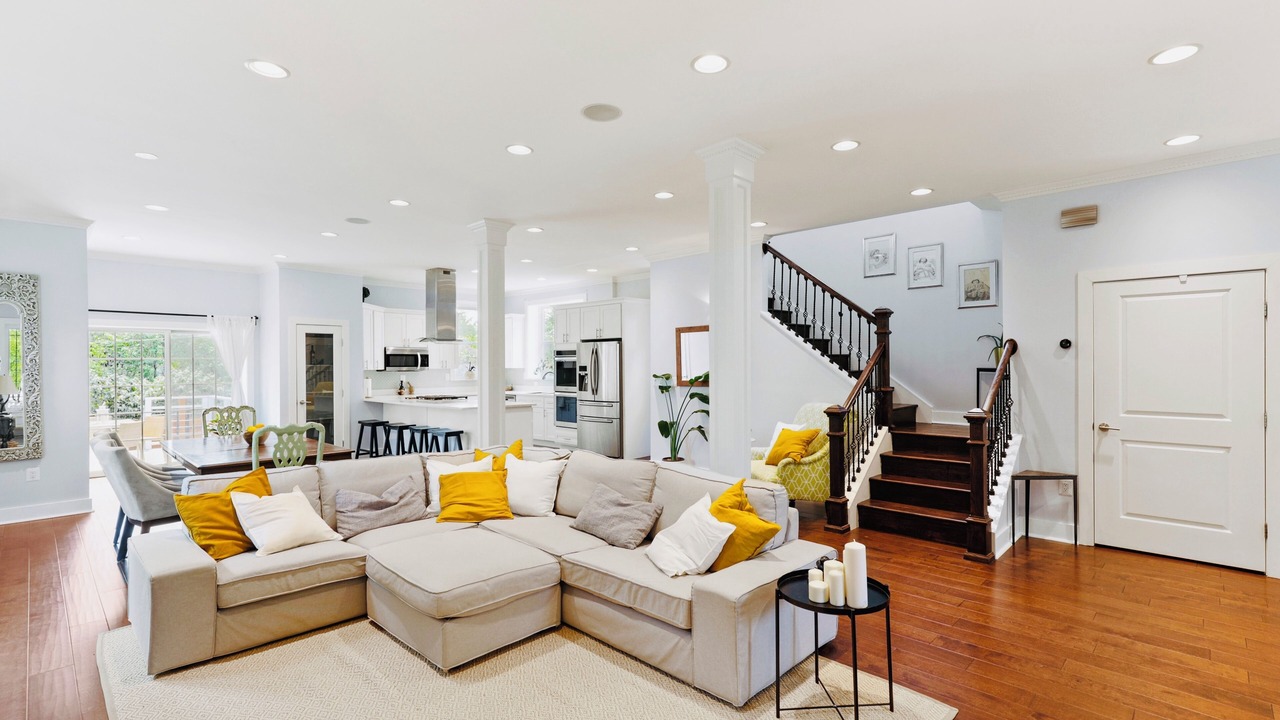 Photo of Livingroom in Takoma