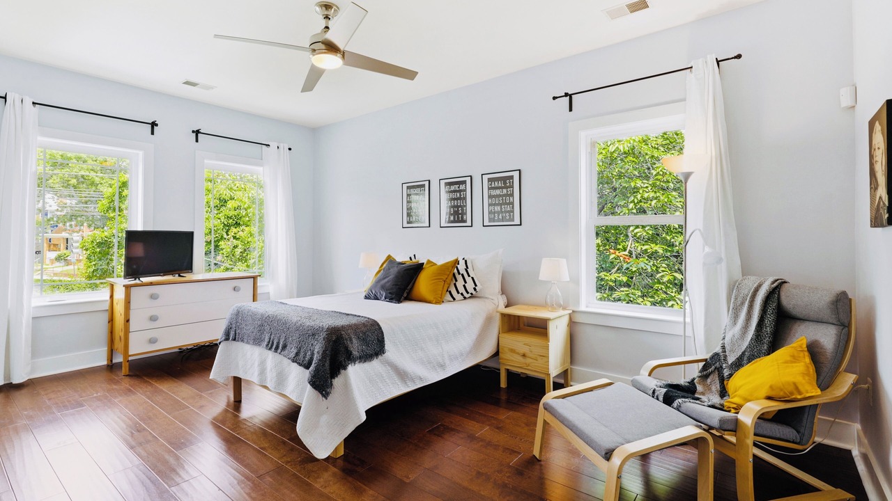 Photo of Bedroom in Takoma
