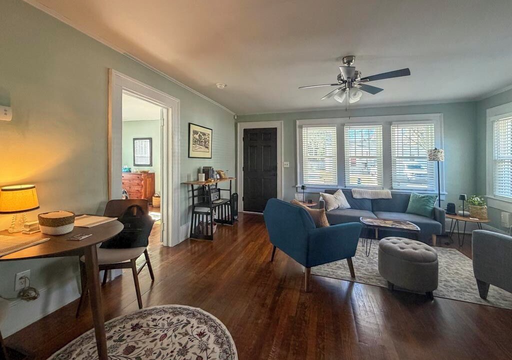 Photo of Livingroom in Terry Sanford