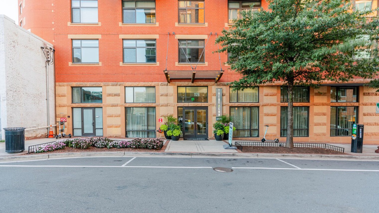 Photo of Outdoor in Clarendon