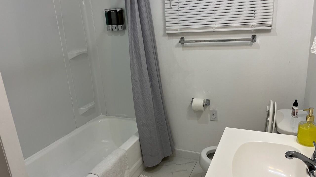 Photo of Bathroom in Chickamauga