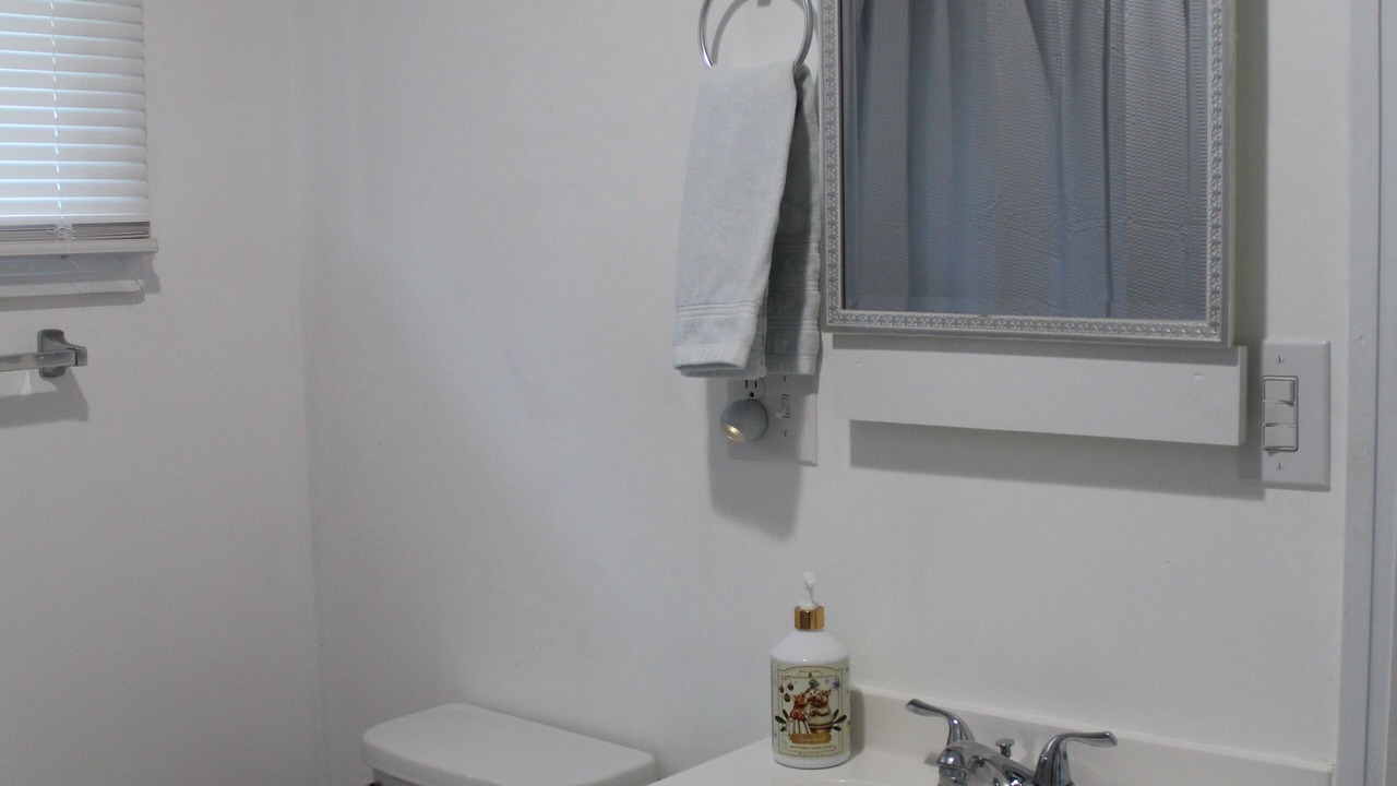 Photo of Bathroom in Chickamauga