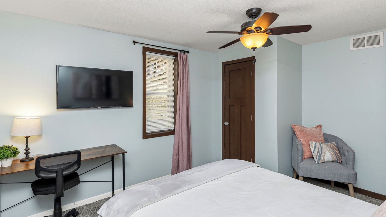 Photo of Bedroom in Des Moines