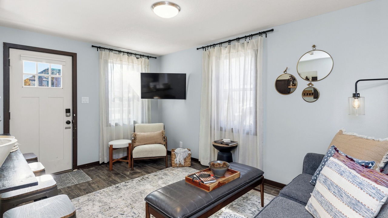 Photo of Livingroom in Des Moines
