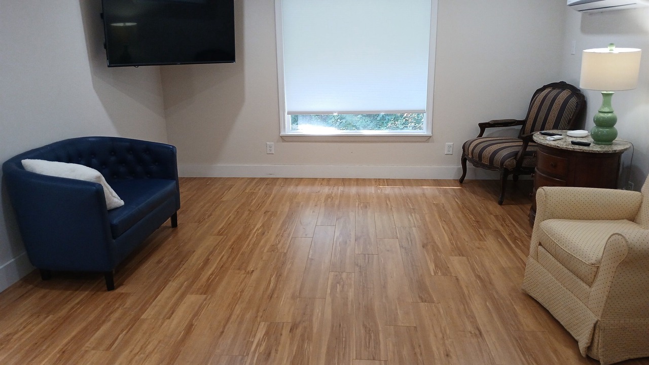 Photo of Livingroom in Northwest Raleigh