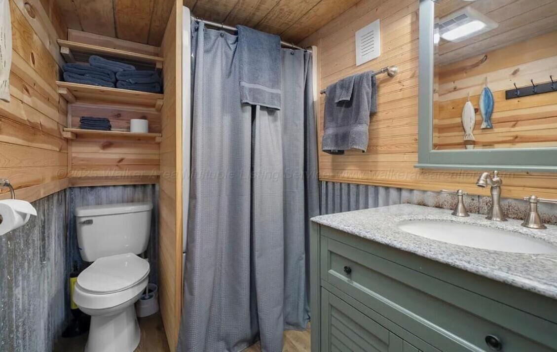 Photo of Bathroom in Crane Hill