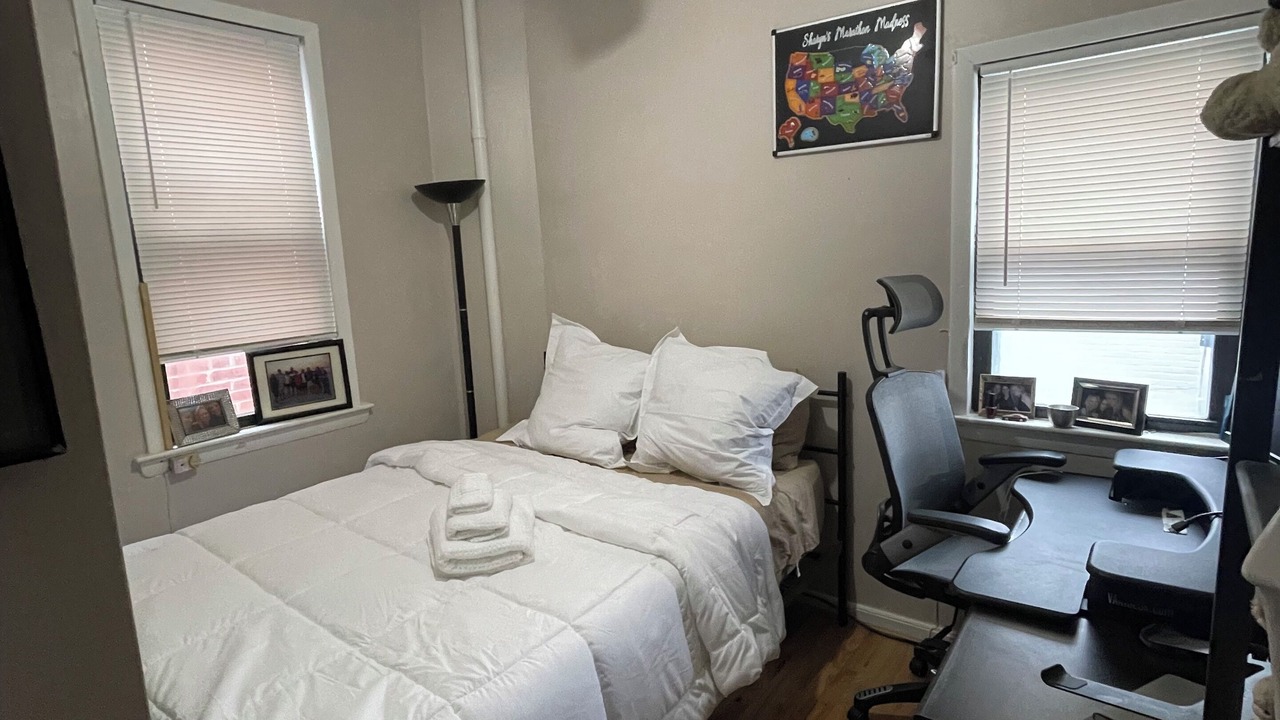 Photo of Bedroom in Truxton Circle