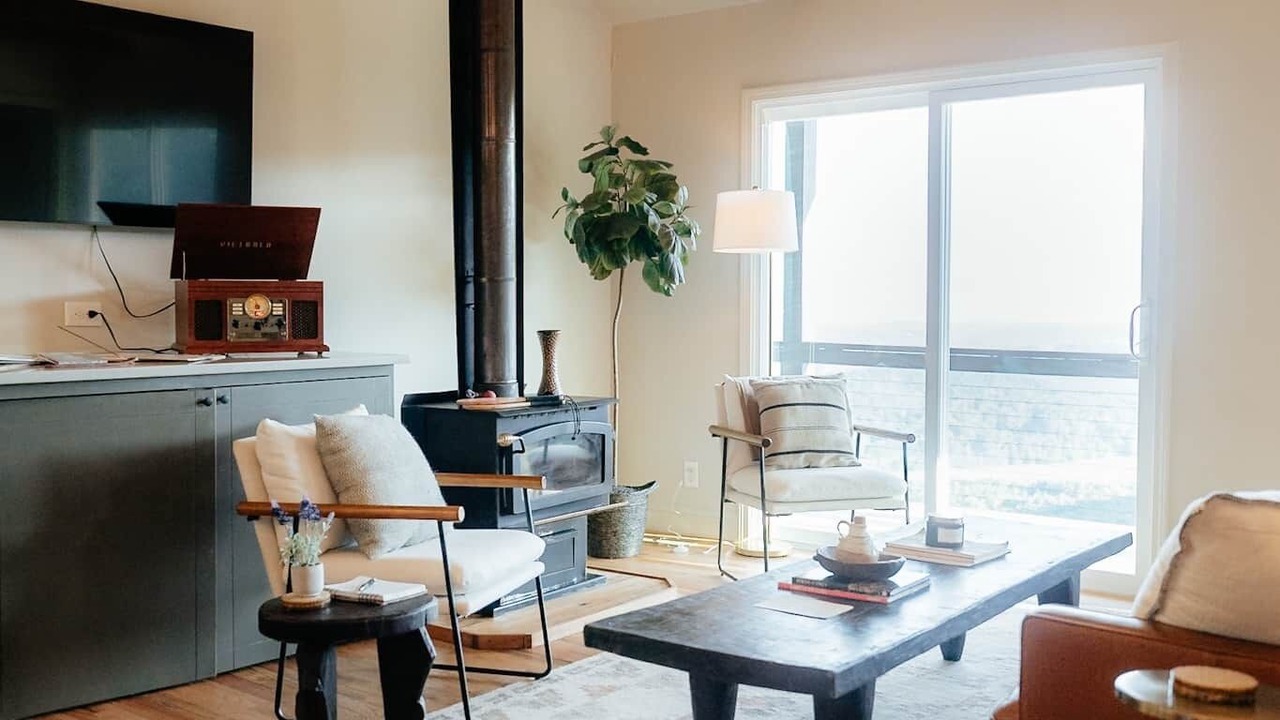Photo of Bedroom in Menlo