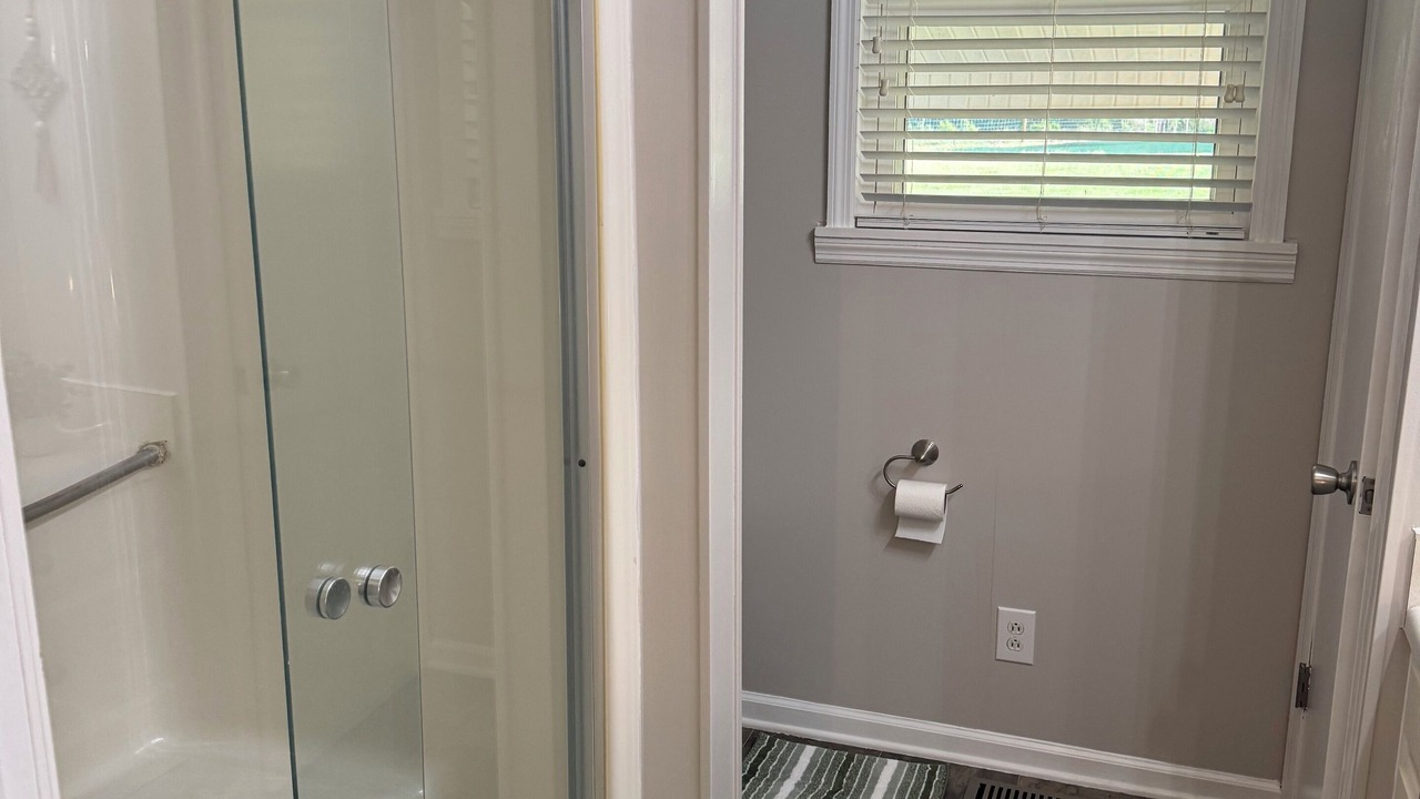 Photo of Bathroom in Horton