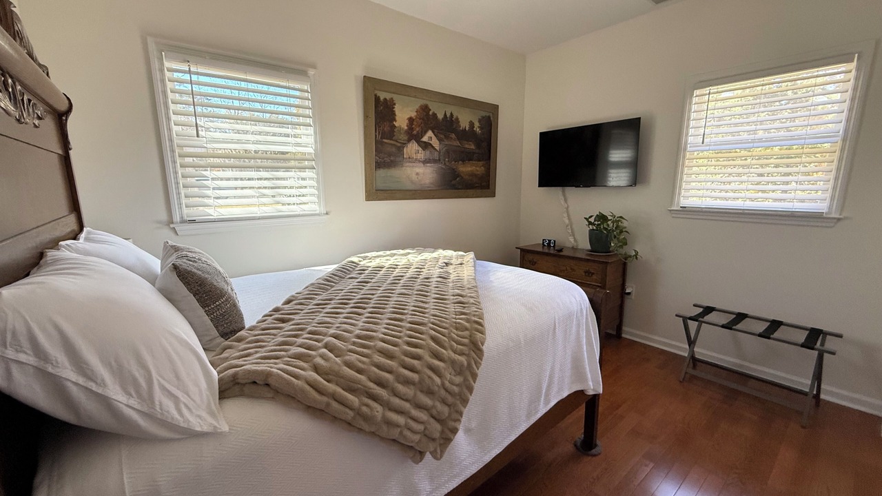 Photo of Bedroom in Cross