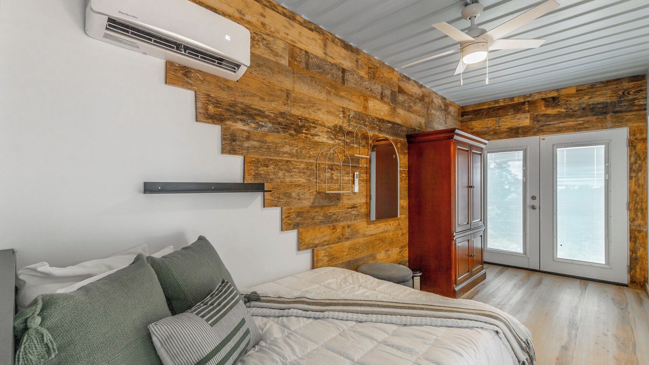 Photo of Bedroom in Lookout Mountain