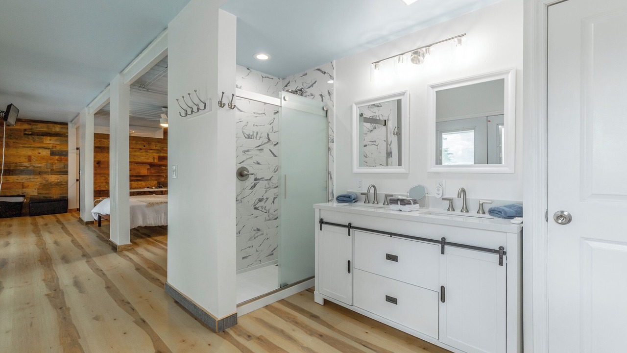 Photo of Bedroom in Lookout Mountain