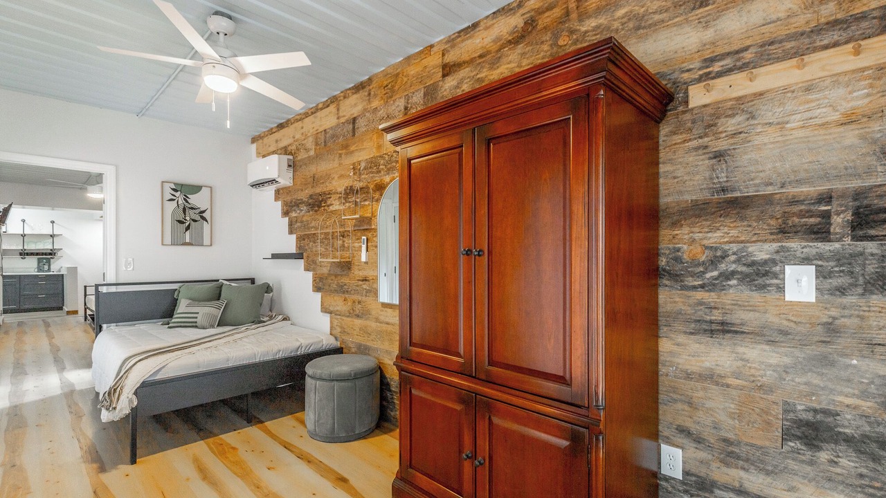 Photo of Bedroom in Lookout Mountain
