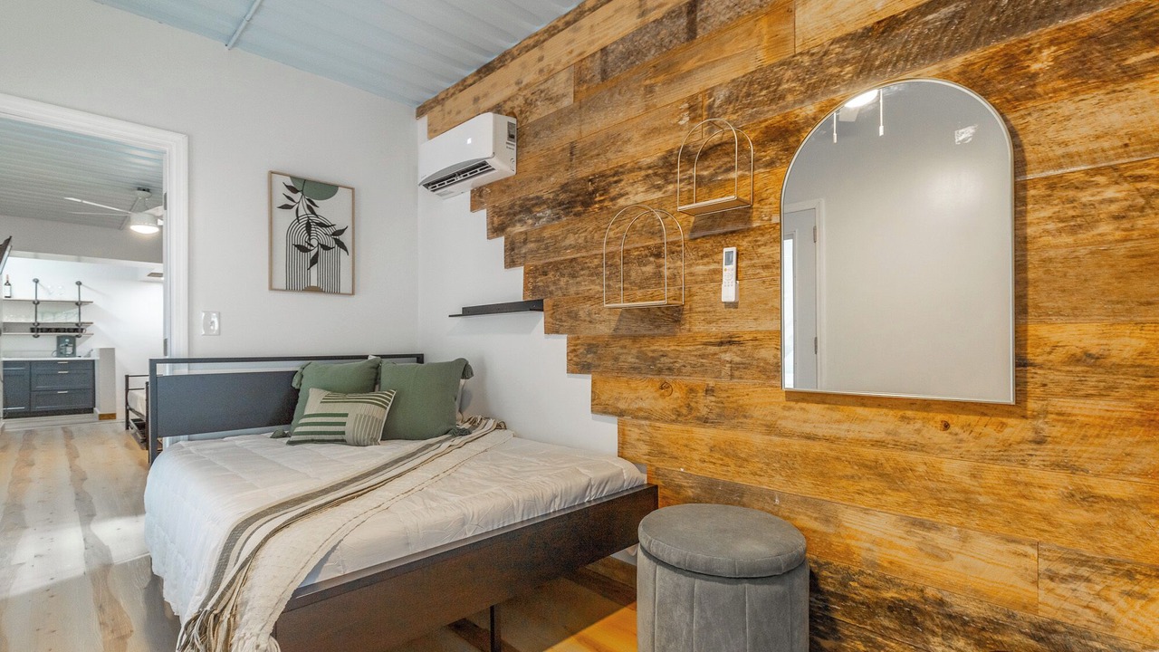 Photo of Bedroom in Lookout Mountain