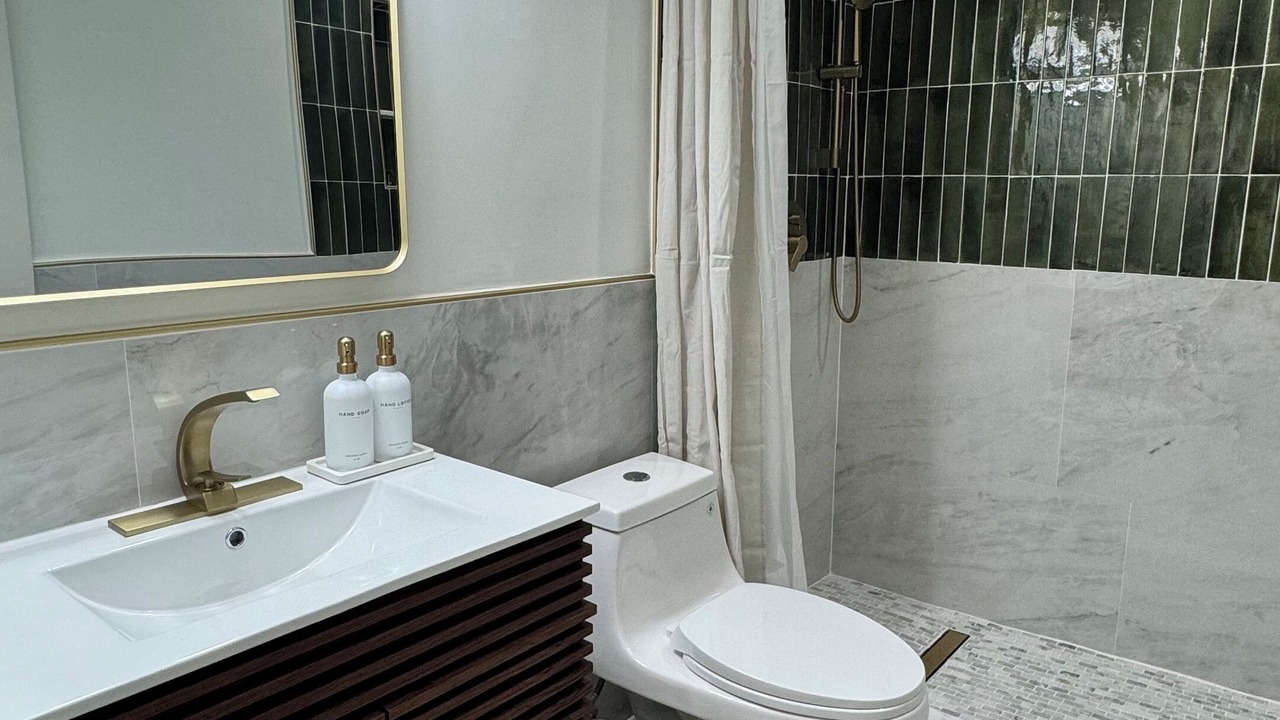 Photo of Bathroom in West Baltimore