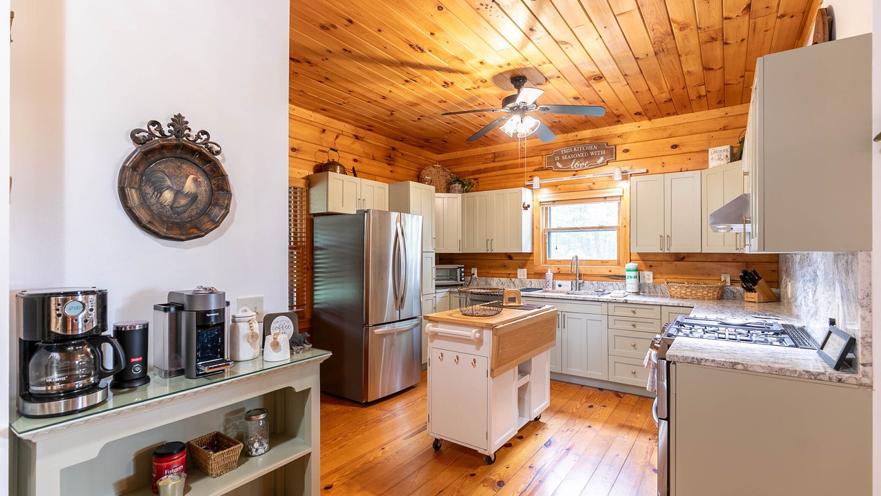 Photo of Kitchen in Seven Devils