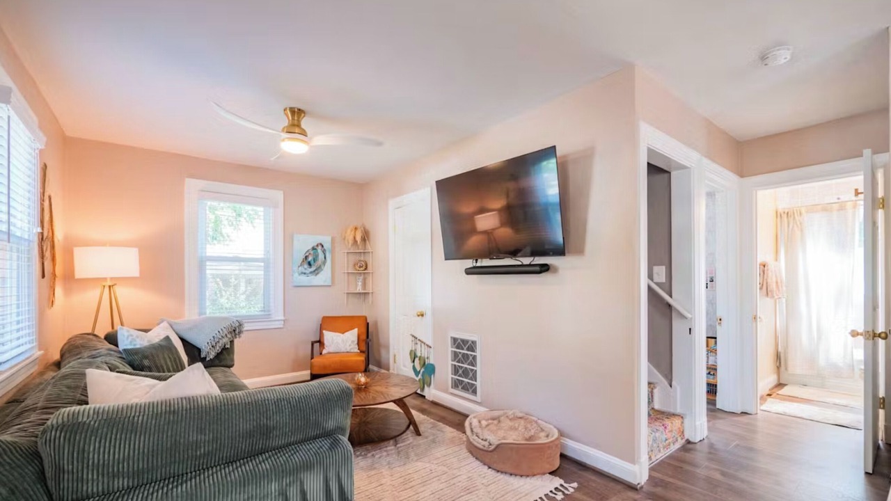 Photo of Livingroom in Eastport