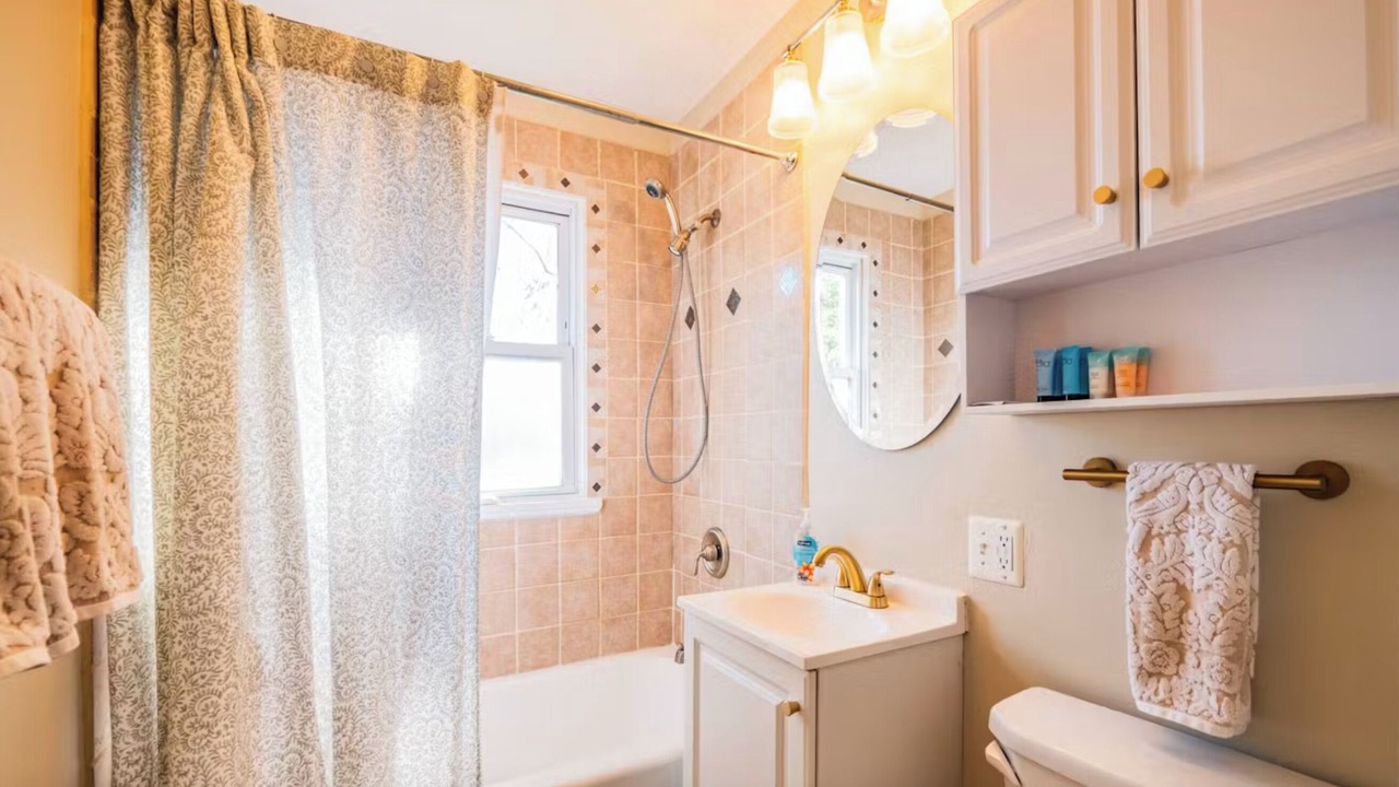 Photo of Bathroom in Eastport
