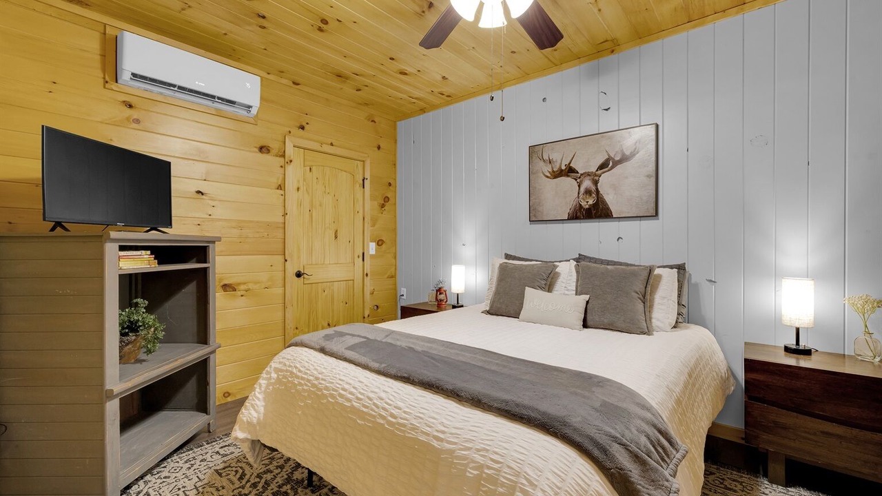 Photo of Bedroom in Valley Head