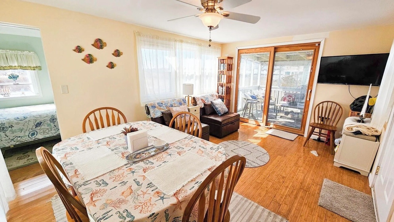Photo of Livingroom in Tuckerton Beach