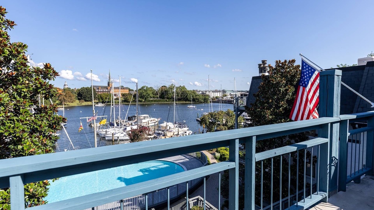 Photo of Patio Balcony in Eastport