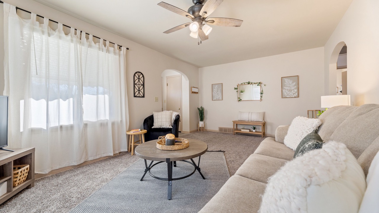 Photo of Livingroom in Council Bluffs