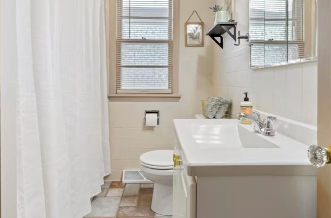 Photo of Bathroom in Council Bluffs