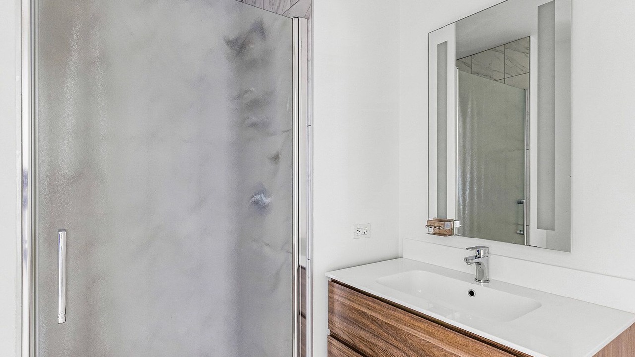 Photo of Bathroom in River North