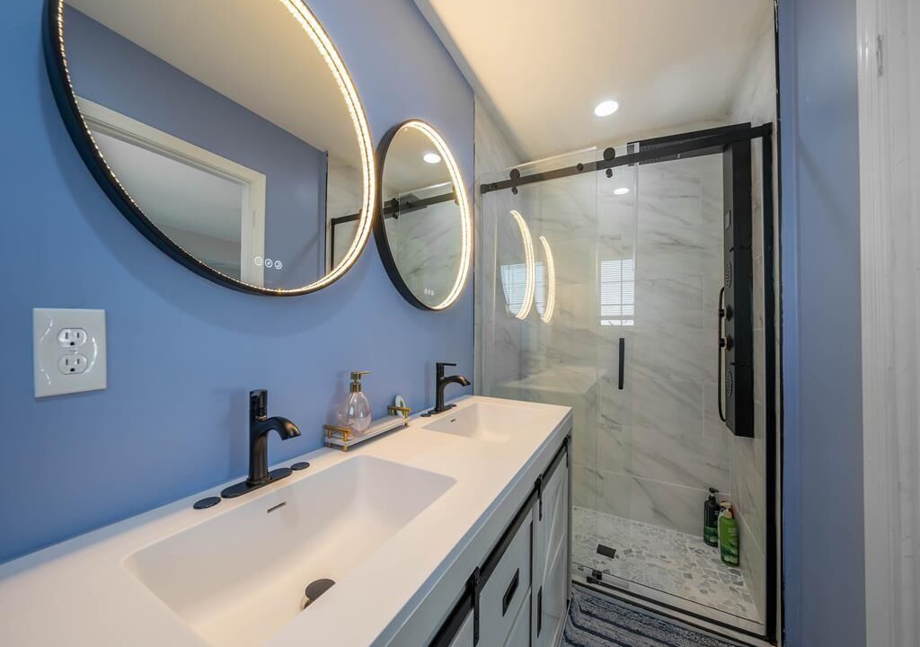 Photo of Bathroom in Cape May Court House