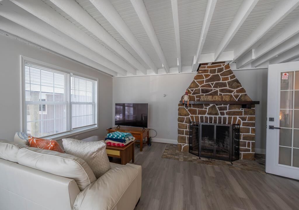 Photo of Livingroom in Cape May Court House