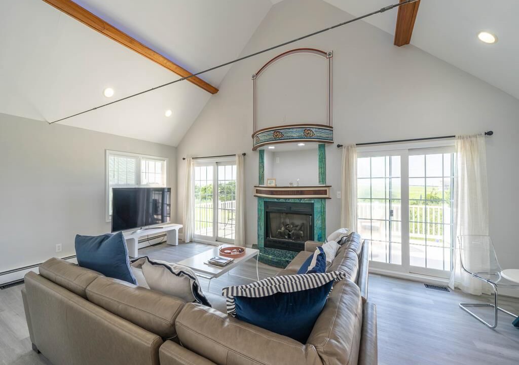 Photo of Livingroom in Cape May Court House