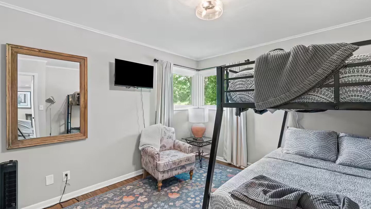 Photo of Bedroom in Carrollton