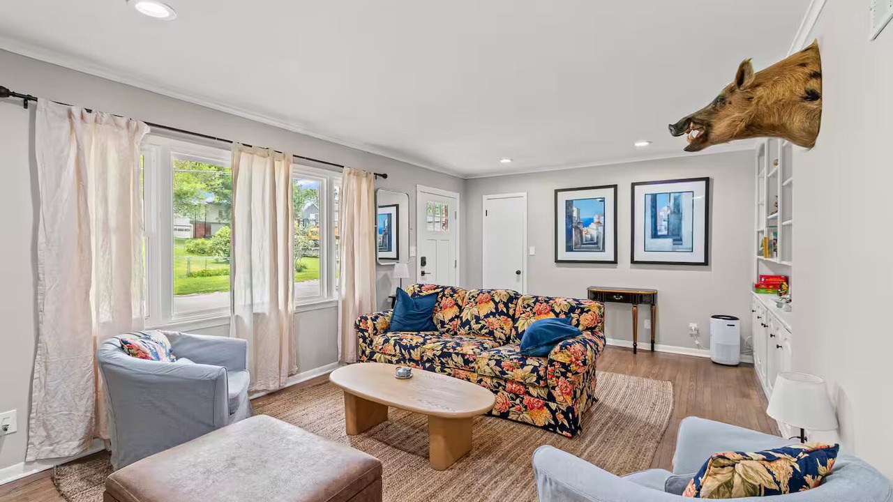 Photo of Livingroom in Carrollton