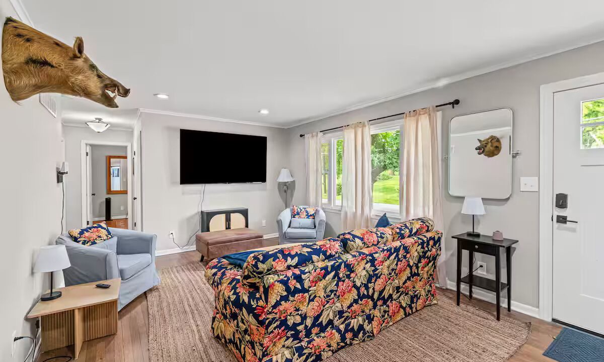 Photo of Livingroom in Carrollton