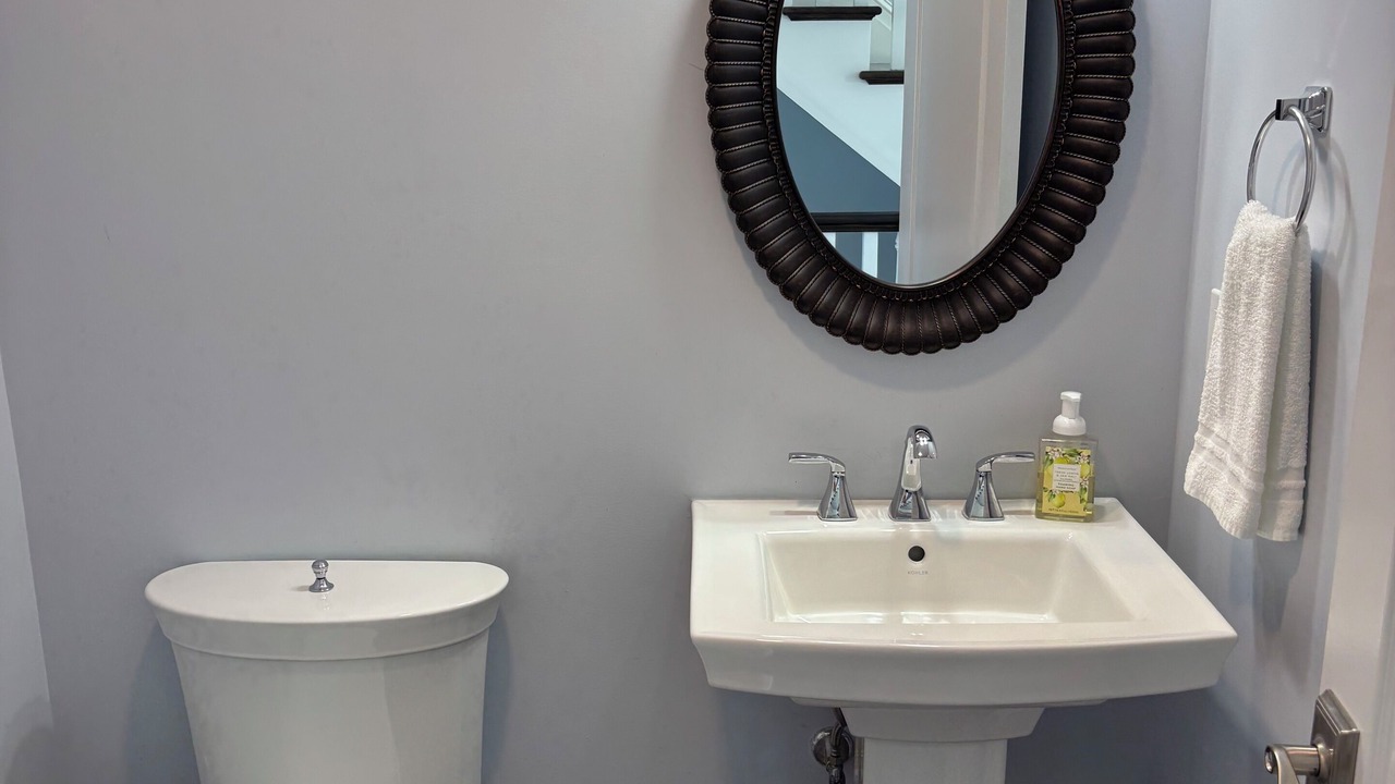 Photo of Bathroom in Avalon