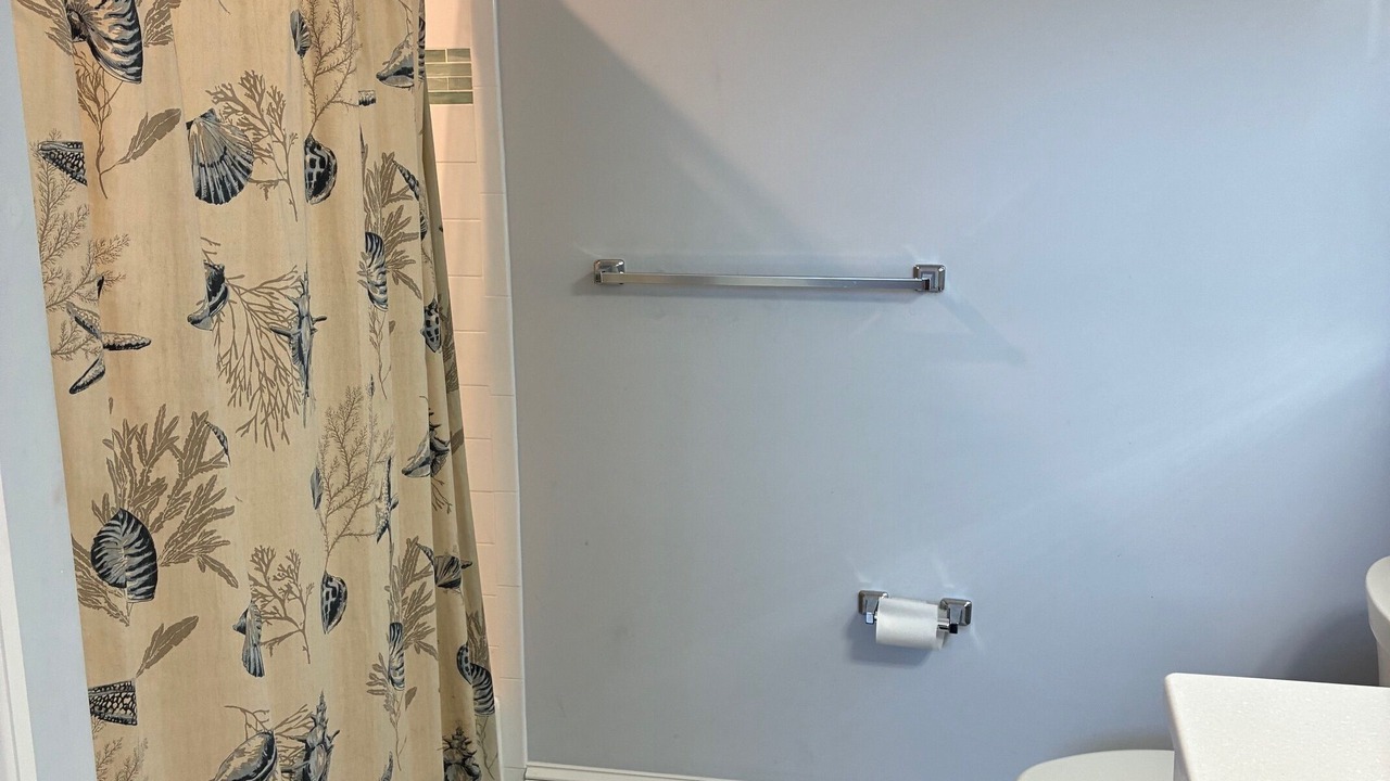 Photo of Bathroom in Avalon