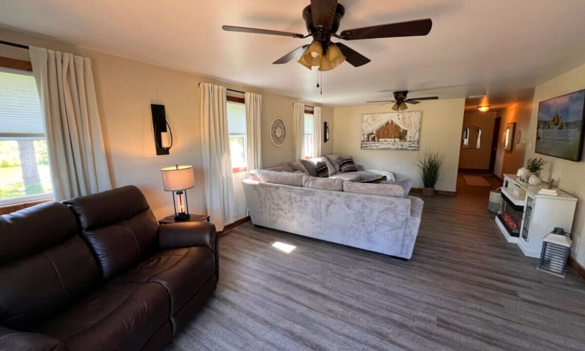 Photo of Livingroom in Chalk Hill