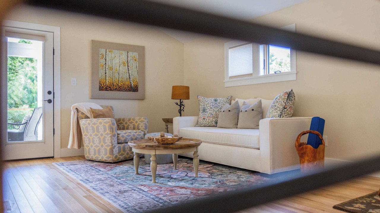 Photo of Livingroom in Cape May Court House