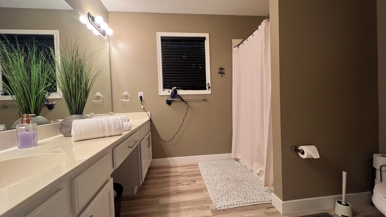 Photo of Bathroom in Urbandale