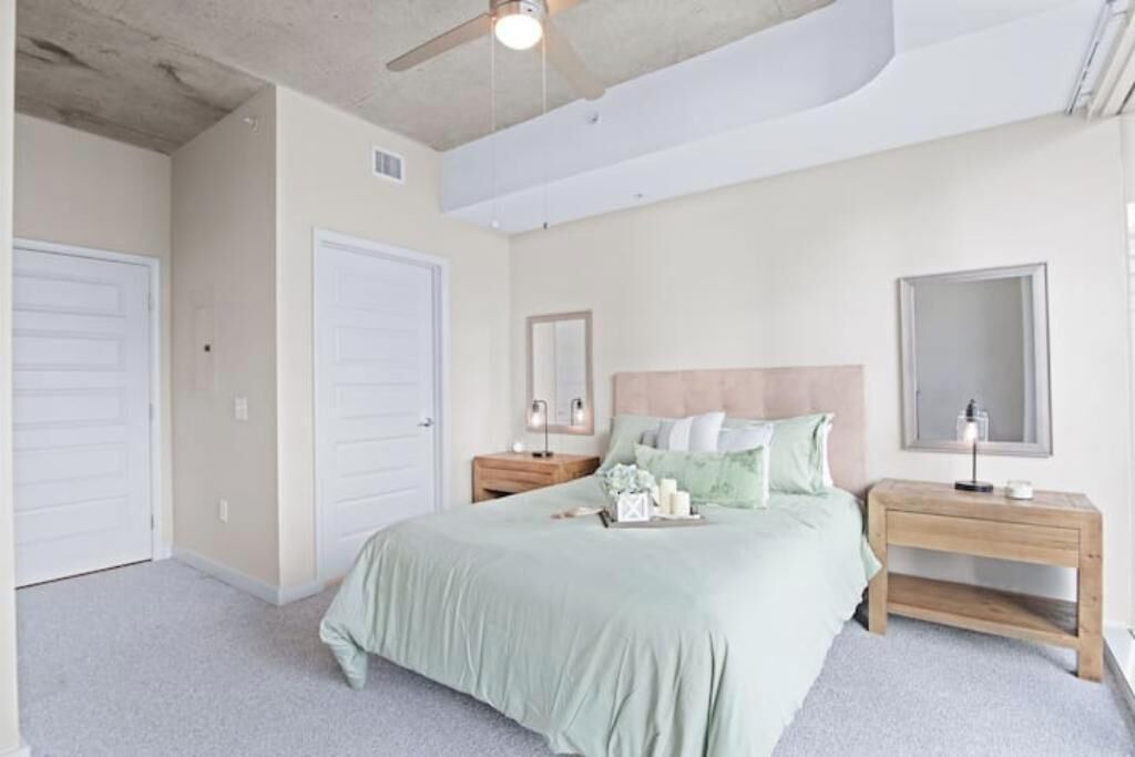 Photo of Bedroom in Midtown