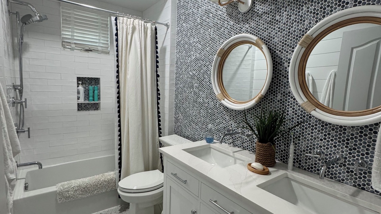 Photo of Bathroom in Stone Harbor