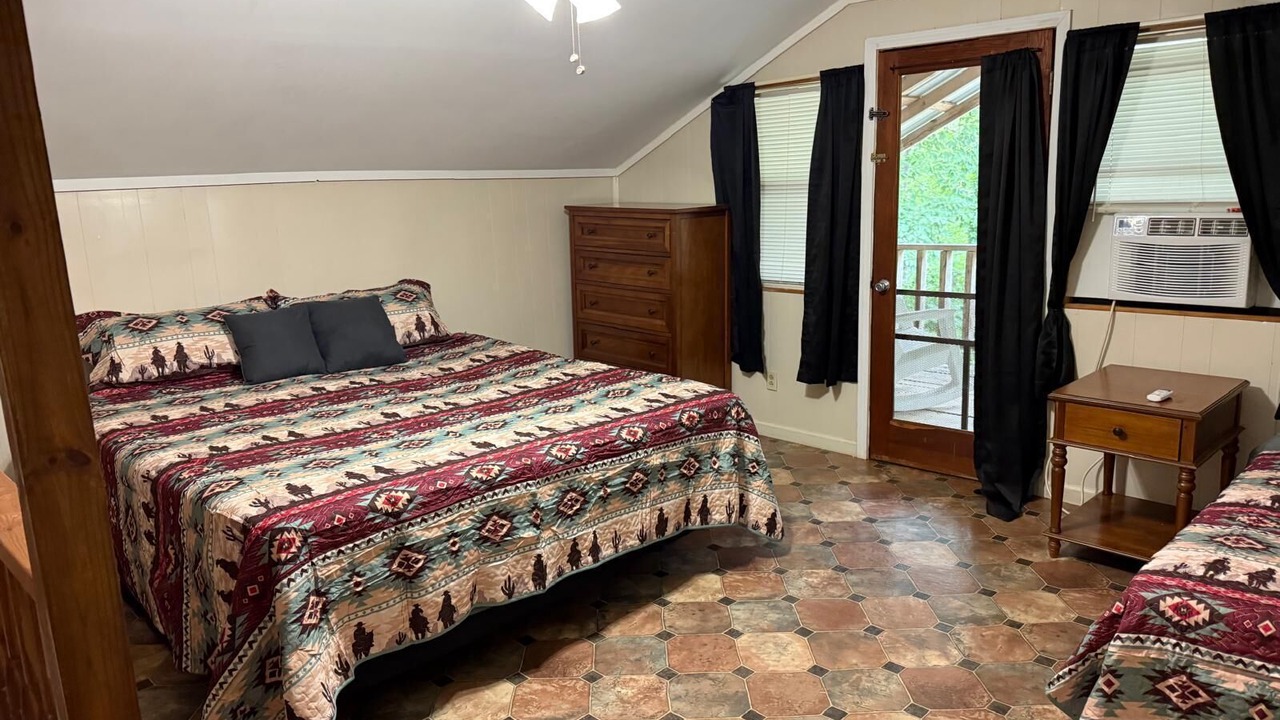 Photo of Bedroom in Ashley Oaks