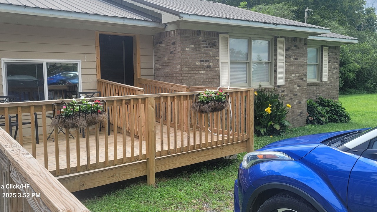 Photo of Patio Balcony in Adairsville